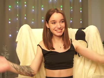 girl
        harrieteasley cam image #5941144