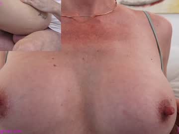 couple
        lucycums cam image #1510405
