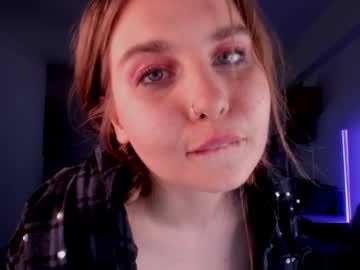 girl
        sweetmila1 cam image #6460594