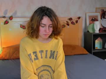 girl
        nalaray cam image #781408