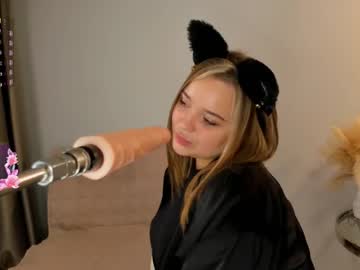 girl
        melissabowen cam image #4959970