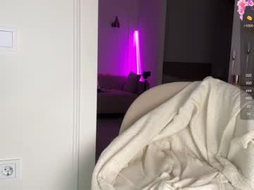 girl
        avroramy cam image #6785535