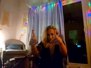 girl
        ariesangel_85 cam image #179255