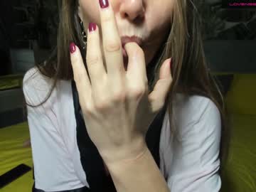 girl
        rora_ cam image #270998