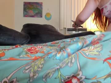 girl
        alice_moonstone cam image #4762178