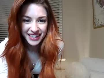 girl
        milkywhiiite cam image #1250456