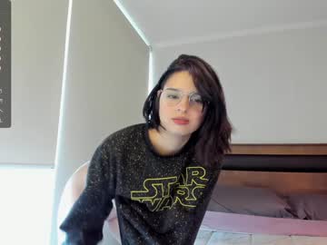 girl
        yourfreakygirl cam image #2259718