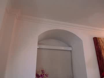 girl
        _lorene_ cam image #1377972
