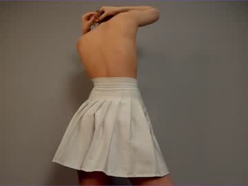girl
        erlinebowm cam image #3548320