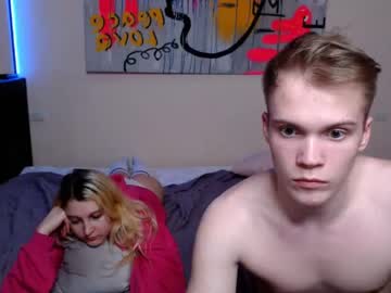 couple
        next_to_me cam image #794016