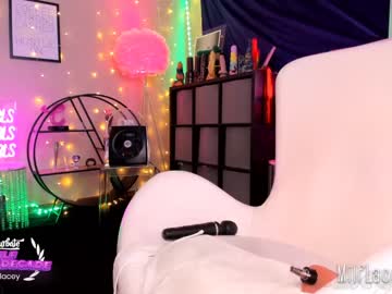 girl
        milf_lacey cam image #720895