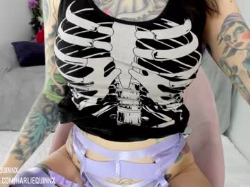 girl
        harliequinnx cam image #1870030