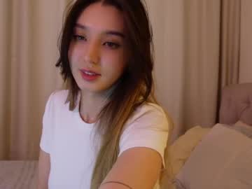 girl
        sarasuo cam image #4993068