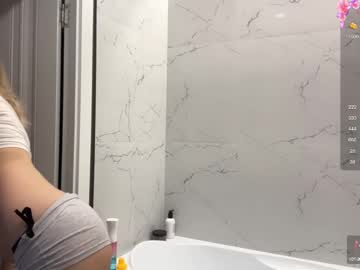 girl
        avroramy cam image #6677673