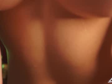 girl
        lalalexa cam image #3740722