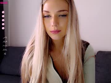 girl
        pervyblonde cam image #1186660