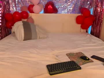 girl
        miss_redfox cam image #924900
