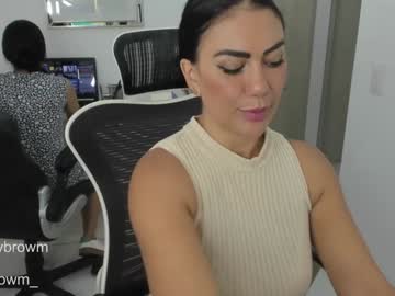 couple
        emillybrowm cam image #4563905