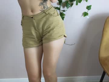 girl
        teresabriggs cam image #2278632