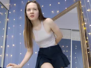 girl
        kriskras__ cam image #1307842