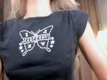 girl
        hi_miki cam image #6352390