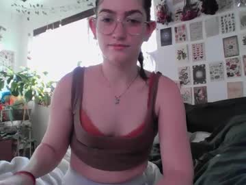 girl
        tatumwest cam image #6773568