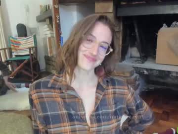 girl
        femmefatale14 cam image #1498755