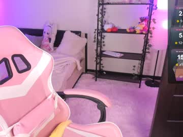 girl
        claire_bunny cam image #5883347