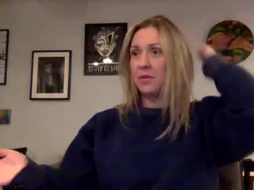girl Cam Girls Get Busy With Their Dildos With No Shame with souljaboytellem22
