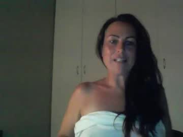 girl
        jadedmuse cam image #3344593