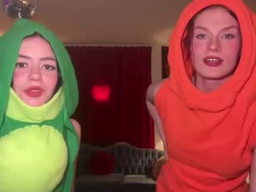 girl
        littlesugarpea cam image #3475036