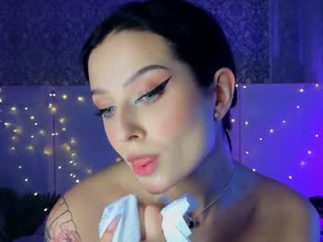 girl
        agara_romen cam image #4763358