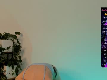 girl
        elizabeth__gray cam image #677355