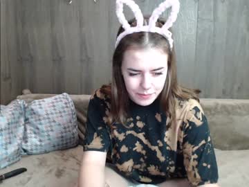 girl
        _alicewonder_ cam image #843614