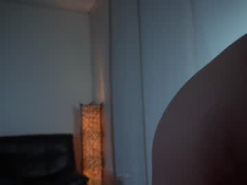 girl
        mystikei cam image #1758198