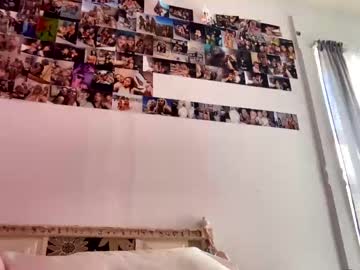 girl
        gigilamour99 cam image #3709434