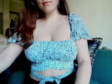 girl Cam Girls Get Busy With Their Dildos With No Shame with quinnmx