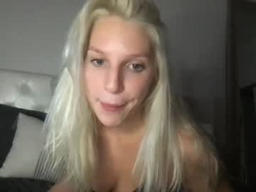 couple
        britbaexo cam image #2657867