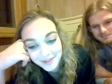 couple
        adrienna420 cam image #2879854