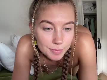 girl
        jasminjasm cam image #3785770