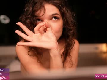 girl
        loollypop24 cam image #6664522