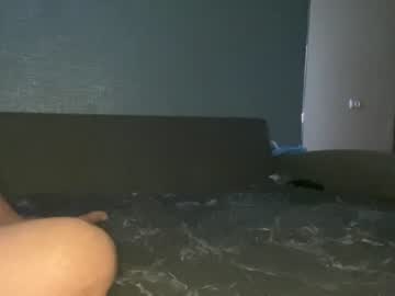 couple
        mihail2308 cam image #3605065