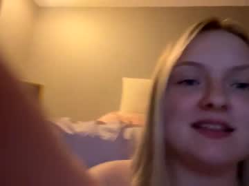 girl
        rosepeddelz cam image #1888694