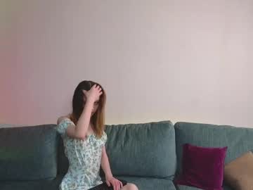 girl
        zeldacoote cam image #5901016