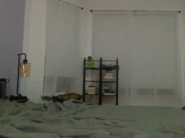 girl
        wintersophia cam image #2634912