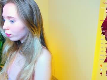 girl
        katrin_tangerine cam image #3923722
