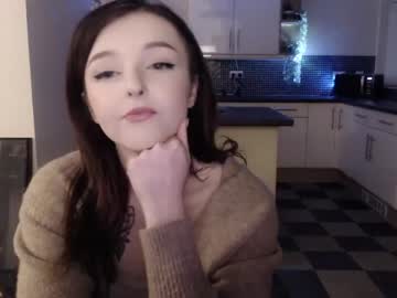 girl
        lucydelovely cam image #96560