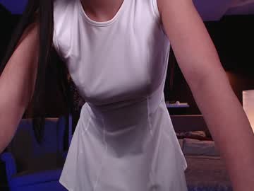 girl
        lea_seydou cam image #5625459
