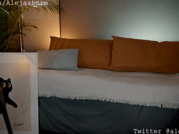 girl
        alejastorm cam image #4387239