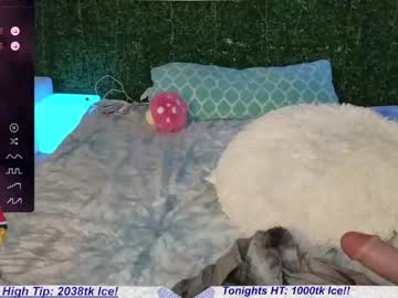 girl
        claireity cam image #3181347